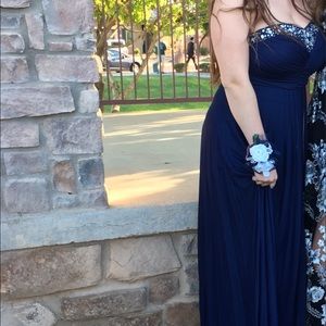 Blue strapless prom dress!